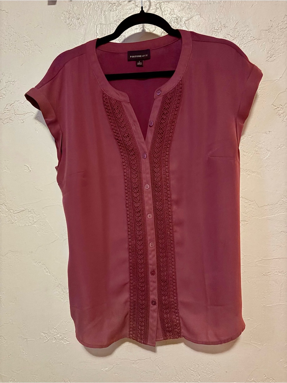 💕 Fortune + Ivy Mauve Rose Lace Detail Blouse – Large